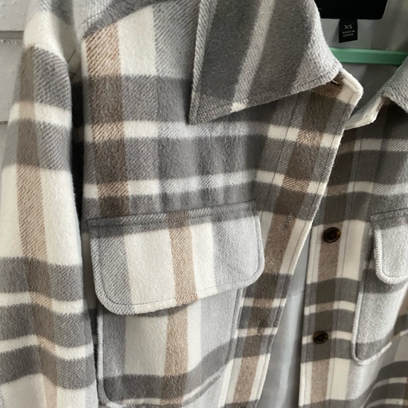 Sz XS Banana Republic Shacket - Picture 4 of 15